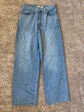 Levi’s High Waist Straight Jeans in Light Blue Denim